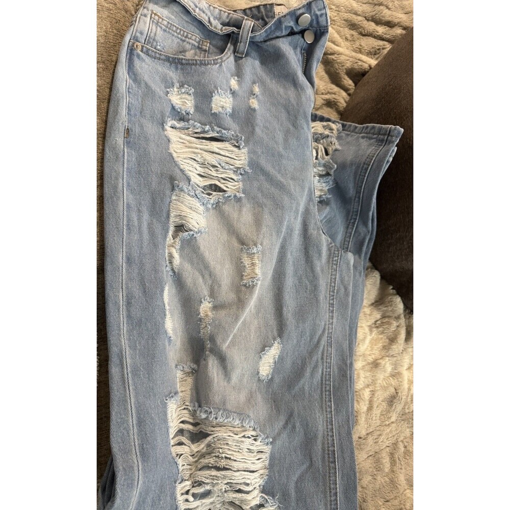 NWT Fashion Nova Distressed Jeans Wide Leg  SZ 13